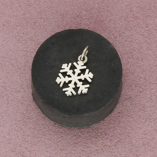 james avery sterling silver snow crystal snowflake charm pendant