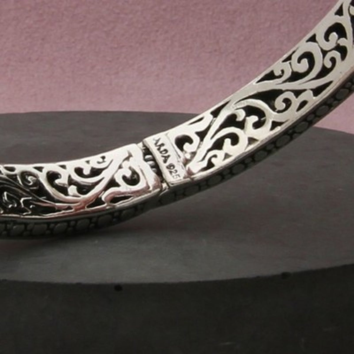 Sarda Sterling Silver Noah's Ark Animals Bali Hinged Bangle Bracelet Size 8in