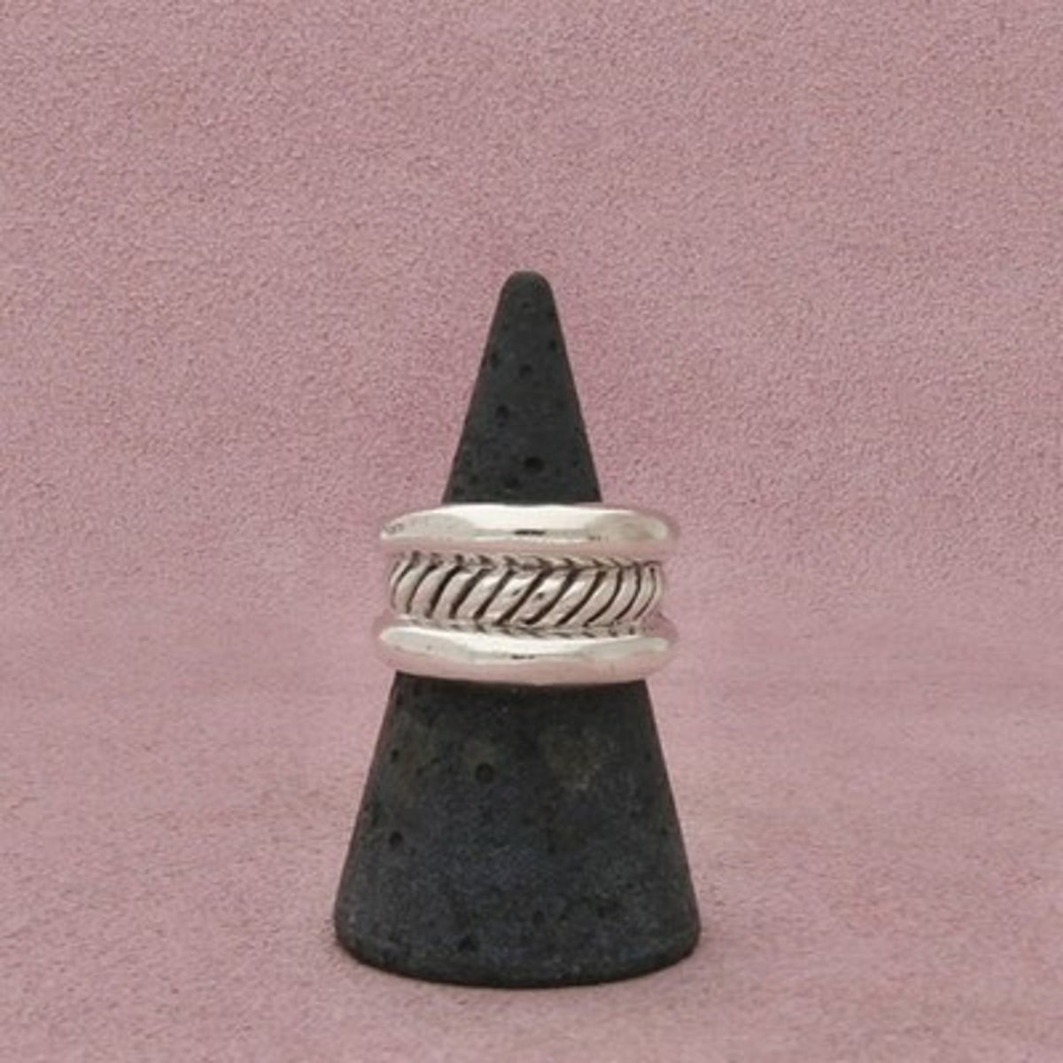Sterling Silver Vintage Braided Raised Edge Band Ring Size 7