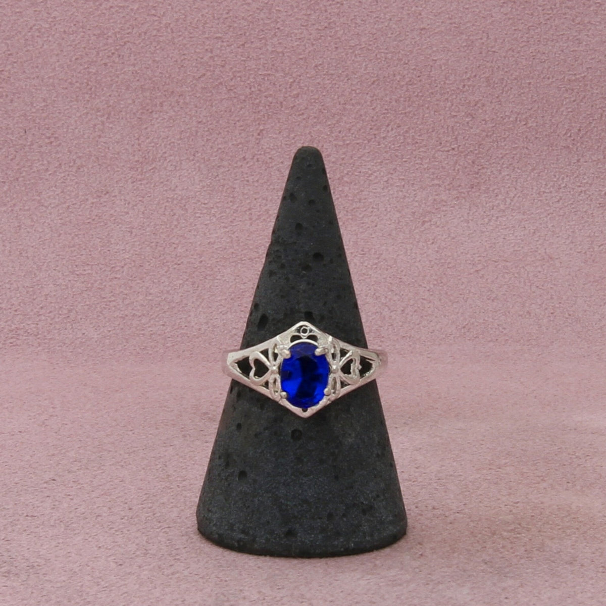 sterling silver oval-cut blue cz ring size 8.25