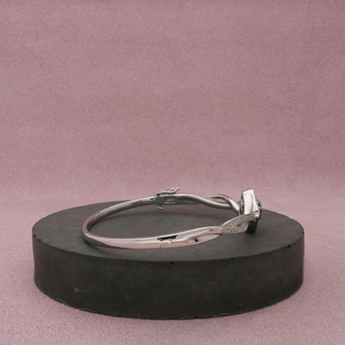 Kay Jewelers Sterling Silver Black & Clear Diamond Bangle Bracelet Size 7.25in