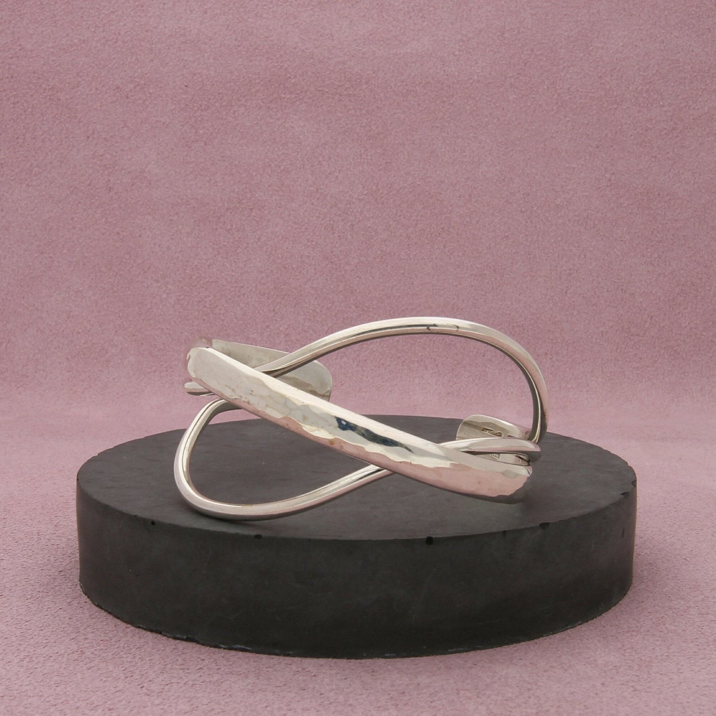 sterling silver vintage hammered crossover cuff bracelet size 6in