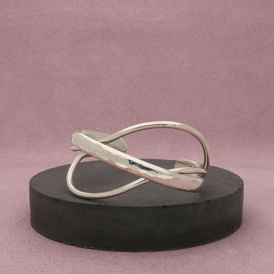 sterling silver vintage hammered crossover cuff bracelet size 6in