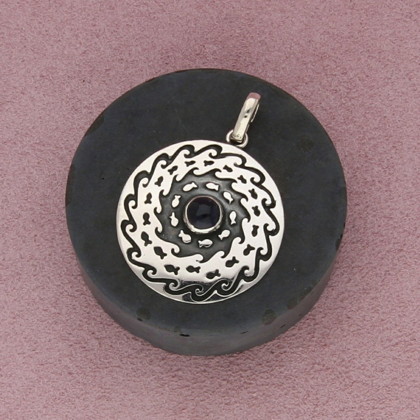 sterling silver vintage amethyst disc pendant