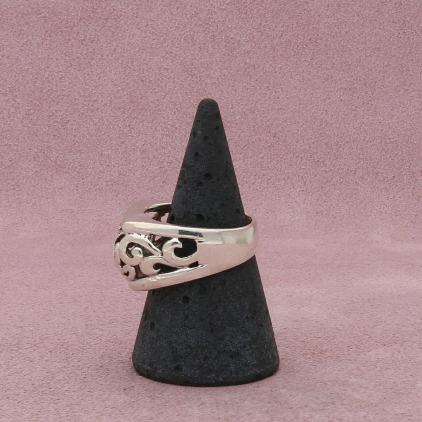 sterling silver scrolled squared top band ring size 8.75