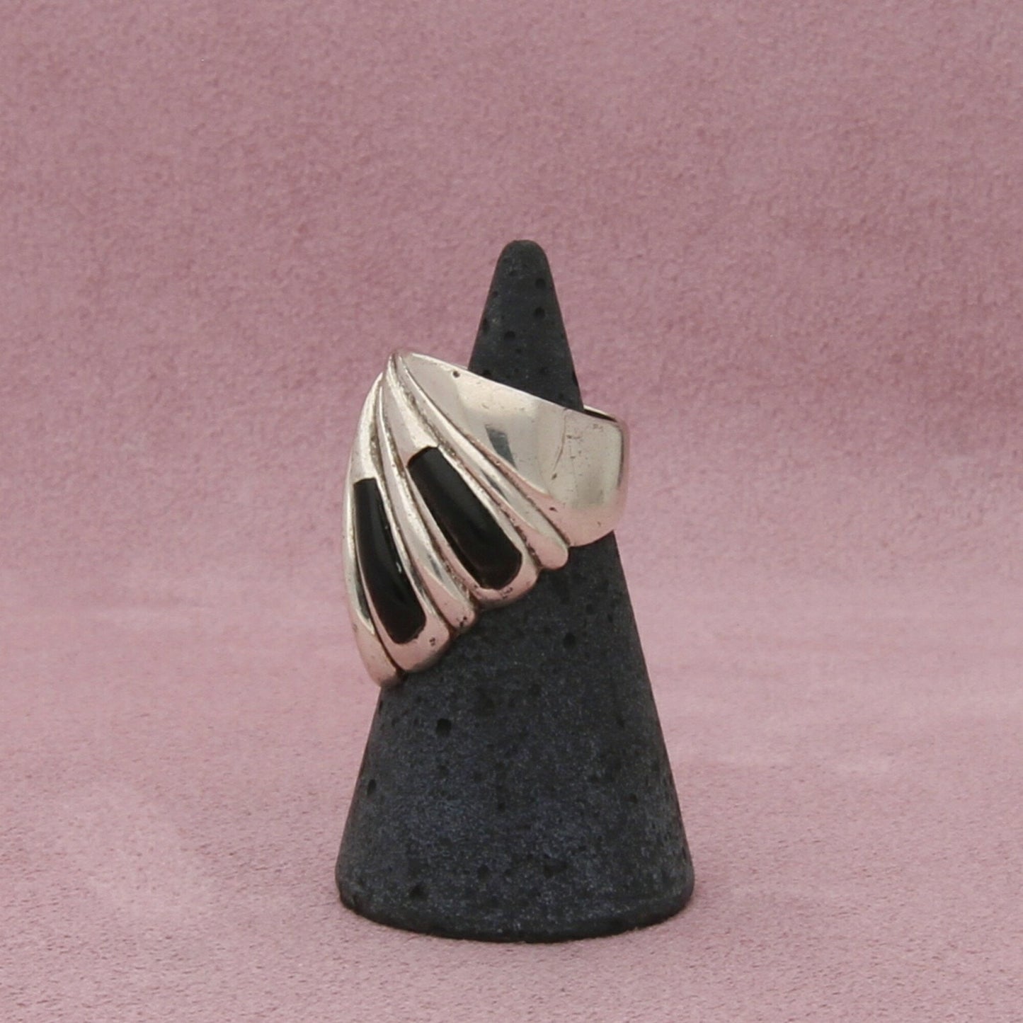 sterling silver vintage artisan crafted onyx scalloped ring size 4.75
