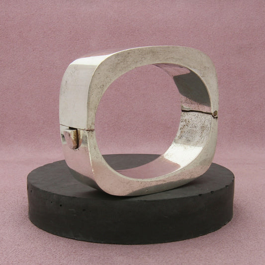 taxco mexico sterling silver vintage squared hinged bangle bracelet size 6in