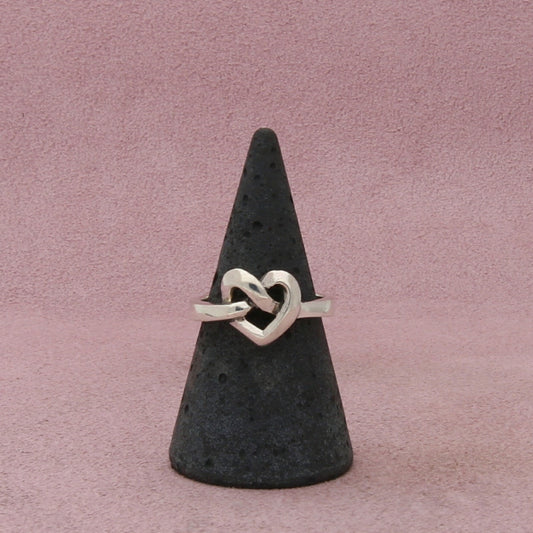 sterling silver vintage heart knot ring size 7.5
