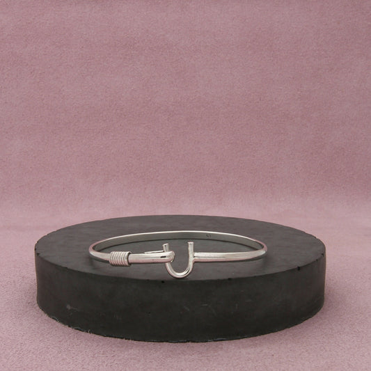 sterling silver coastal hook bangle bracelet size 6.25in