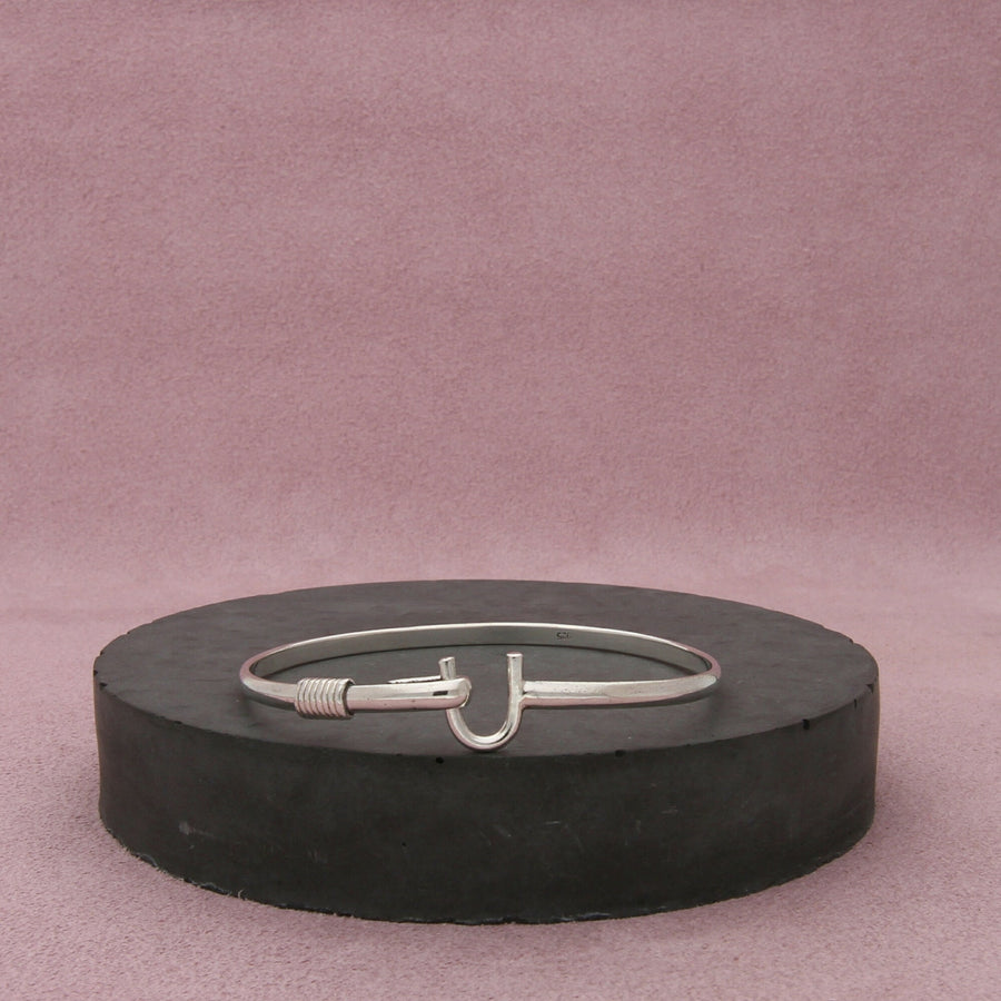 sterling silver coastal hook bangle bracelet size 6.25in
