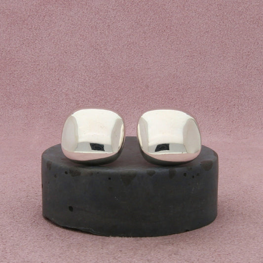 liz claiborne sterling silver vintage domed square post earrings