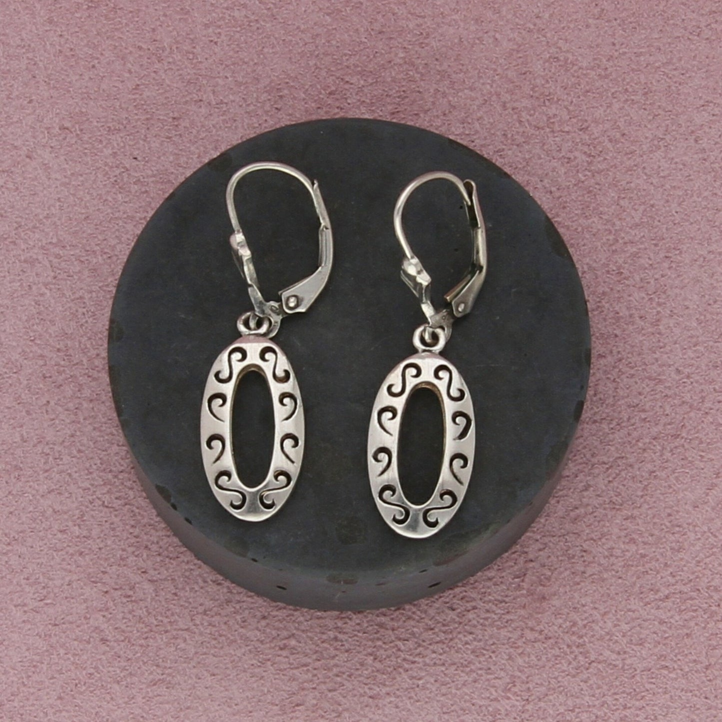 sterling silver scrolled oval dangle leverback earrings