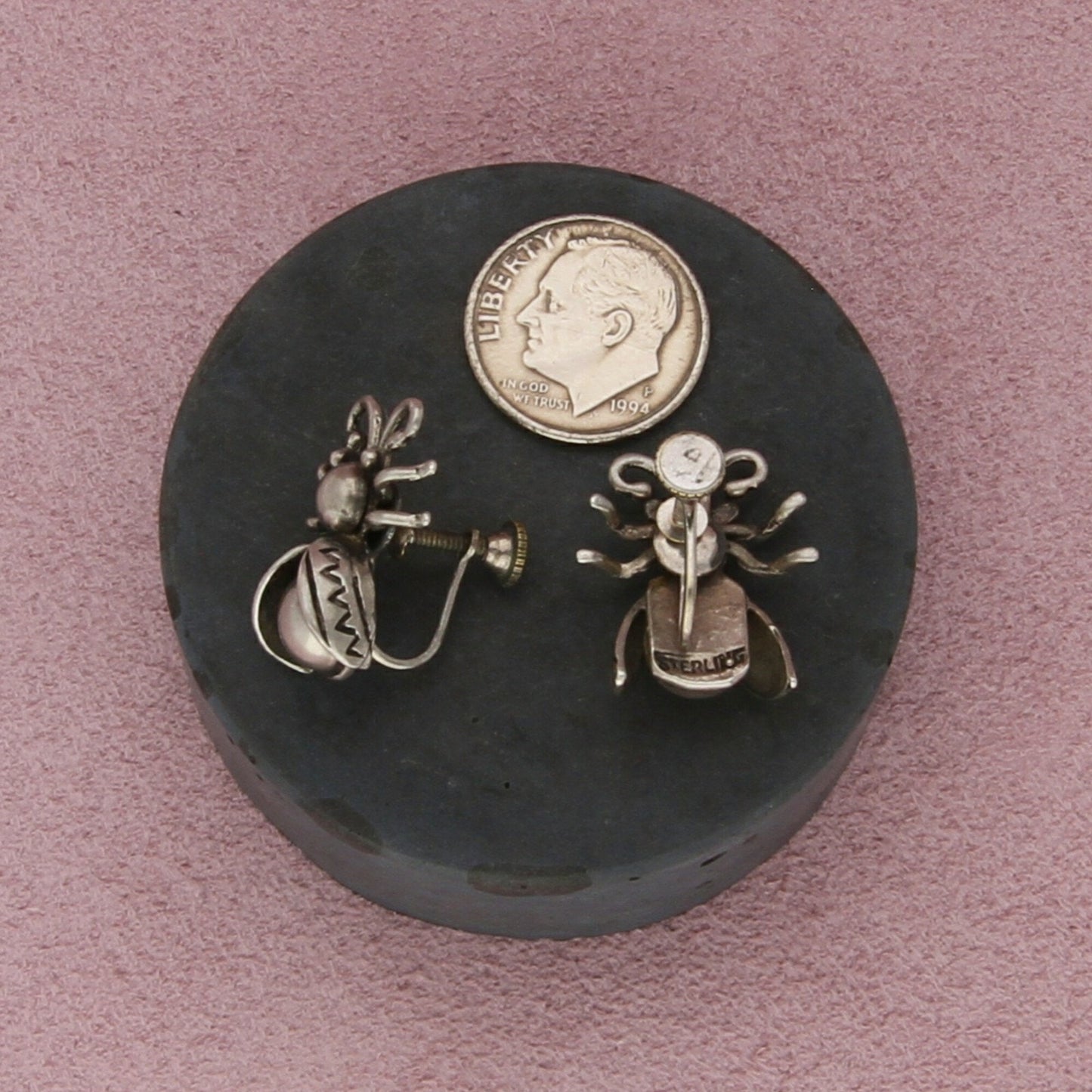 navajo sterling silver vintage fly bug screw-back earrings