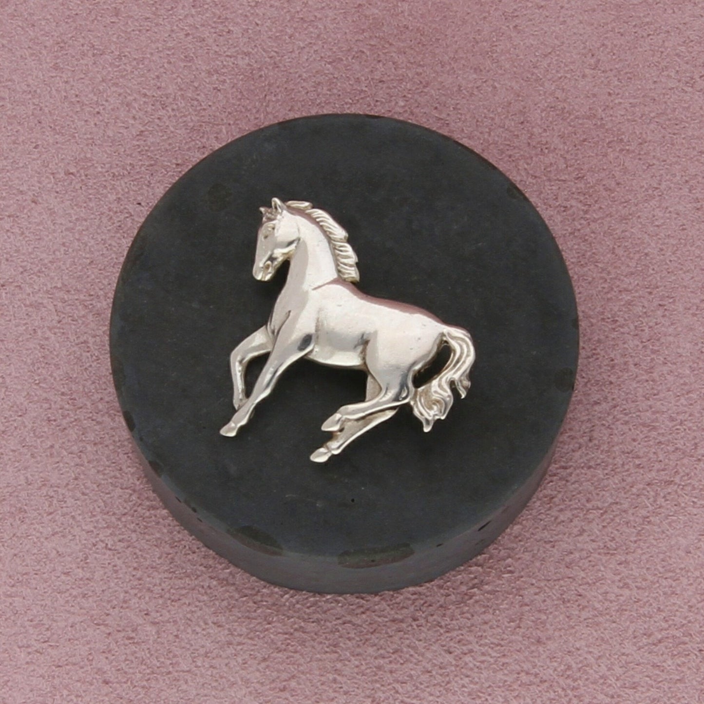 sterling silver vintage southwestern galloping horse brooch