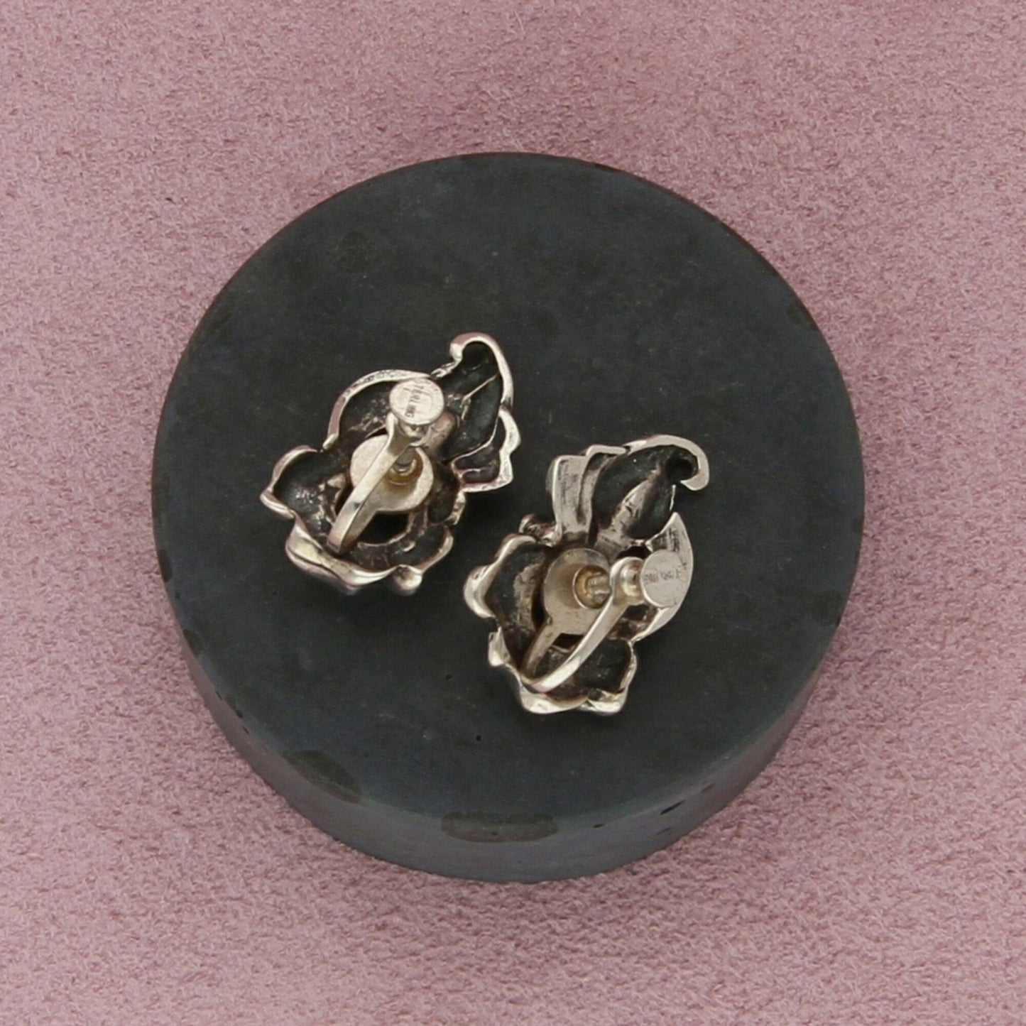 sterling silver vintage art nouveau flower screw-back earrings