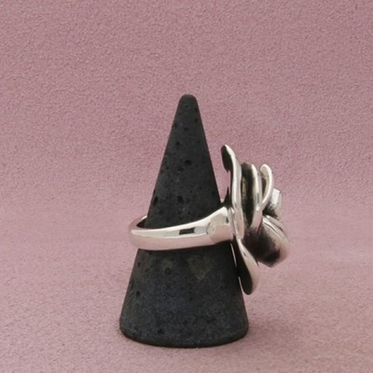 Sterling Silver Hollow Rose Flower Ring Size 8