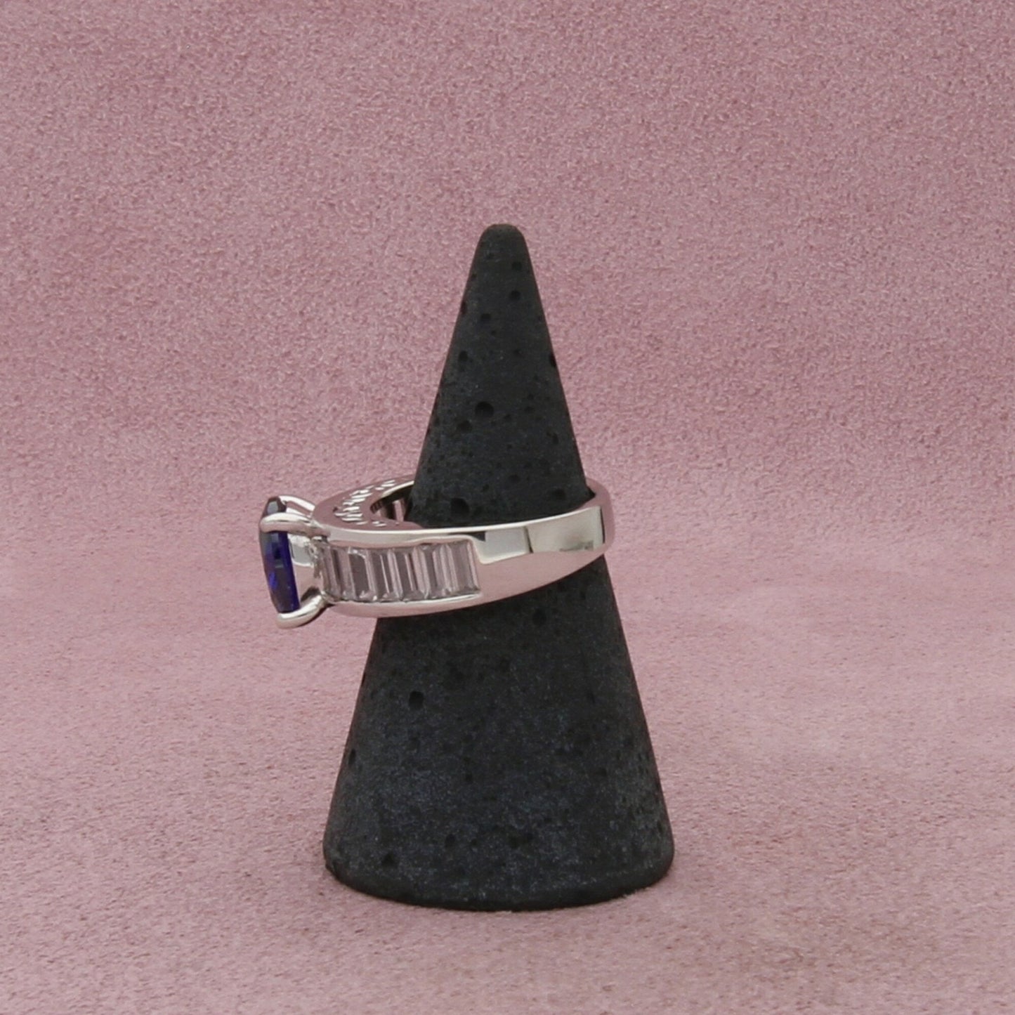 sterling silver oval-cut amethyst & baguette cz ring size 6