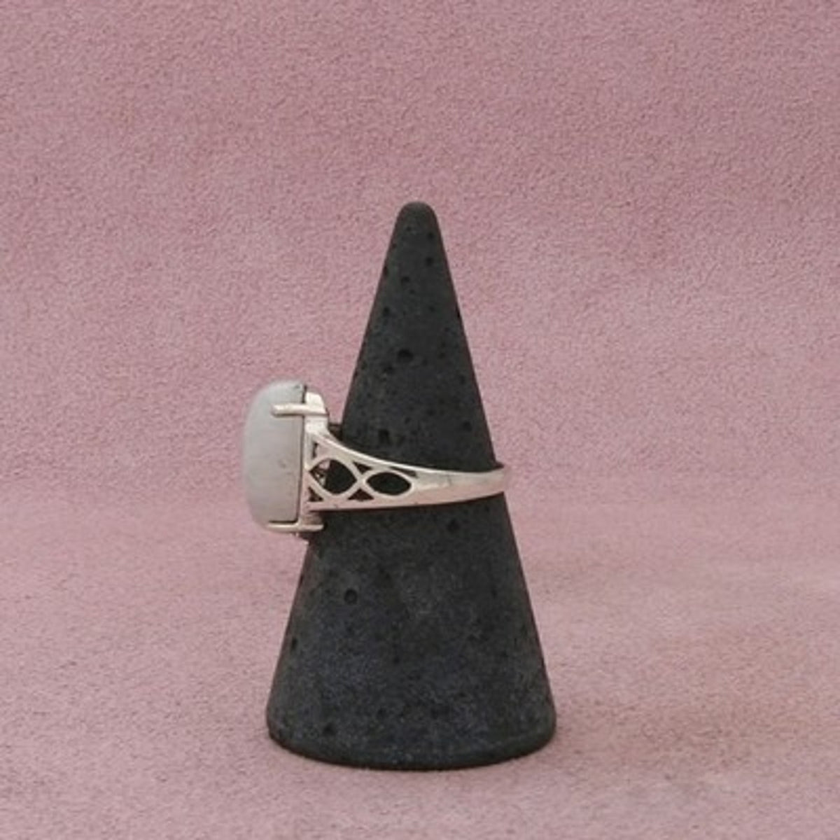 Sterling Silver Moonstone Cabochon Ring Size 6.75