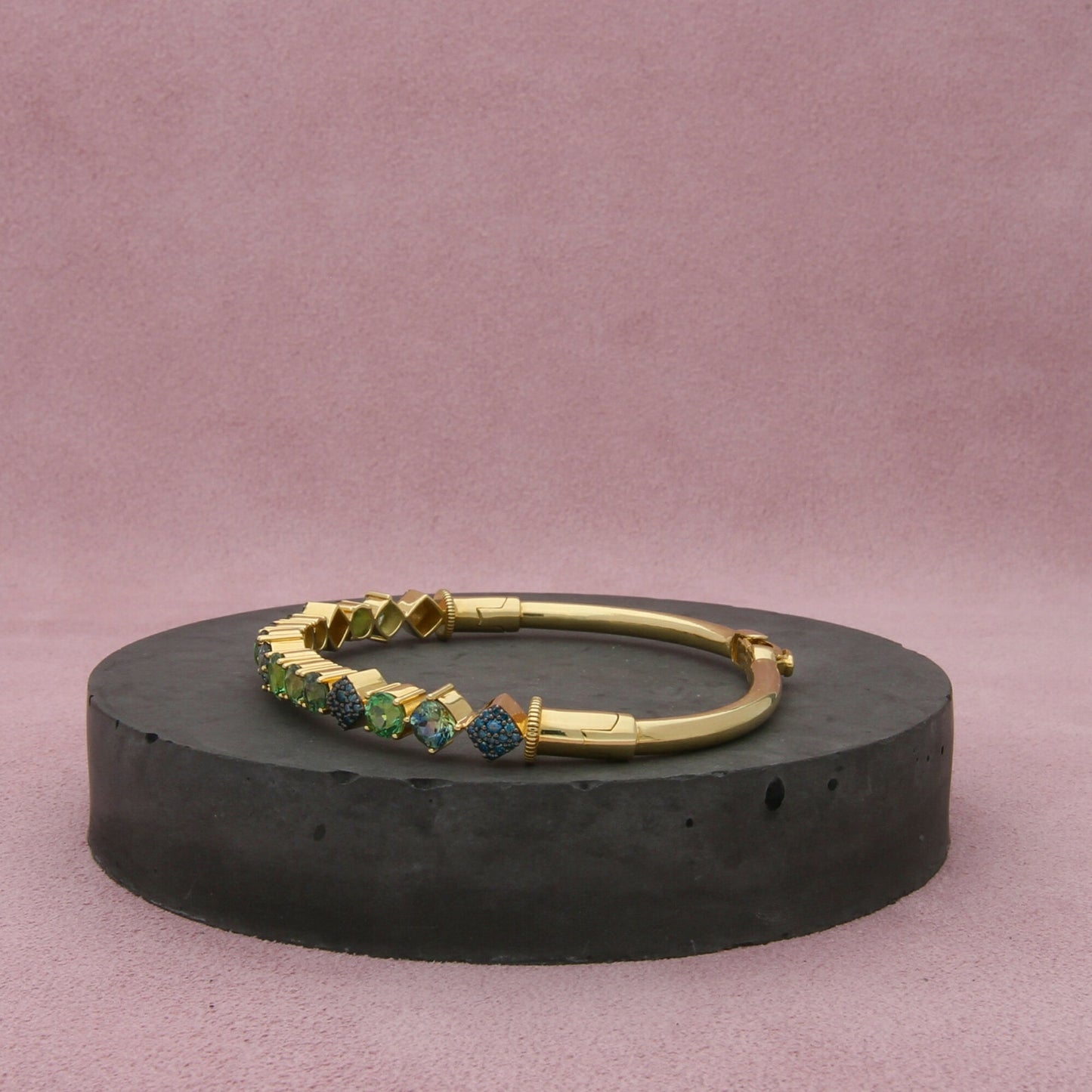 sloane street 18k yellow gold blue diamond topaz sapphire bangle bracelet 6.5in