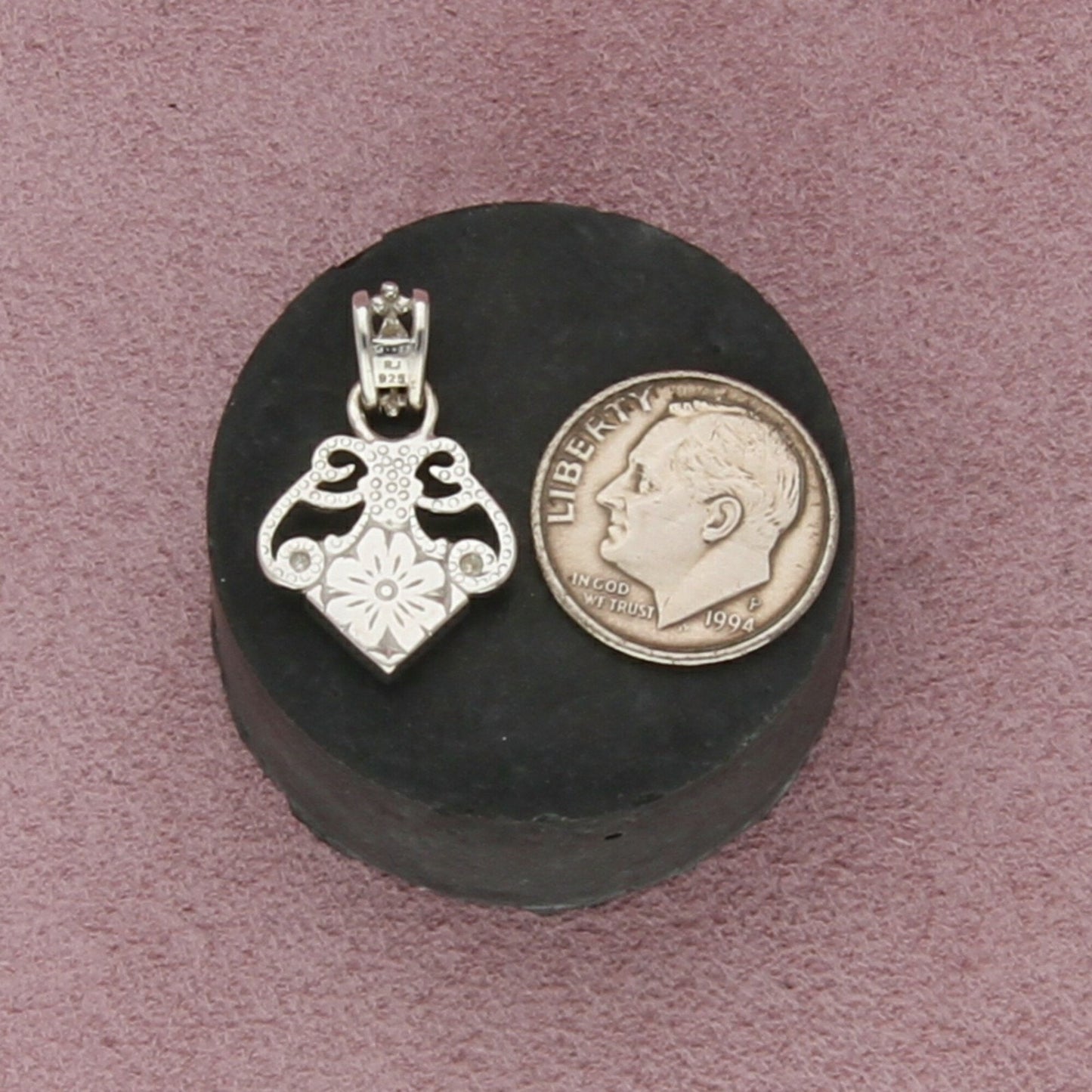 sterling silver onyx scroll pendant