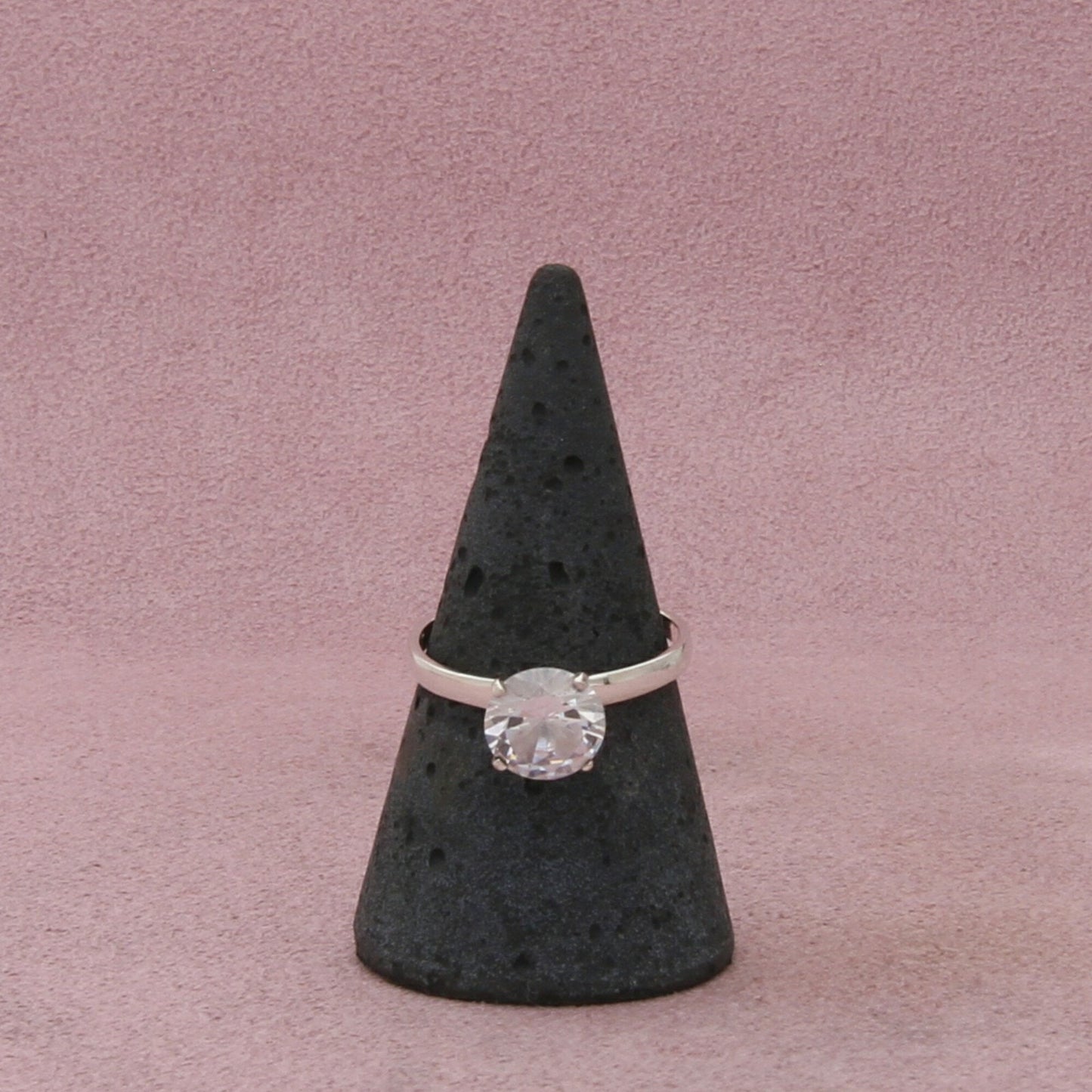 sterling silver round-cut cz solitaire ring size 7.5