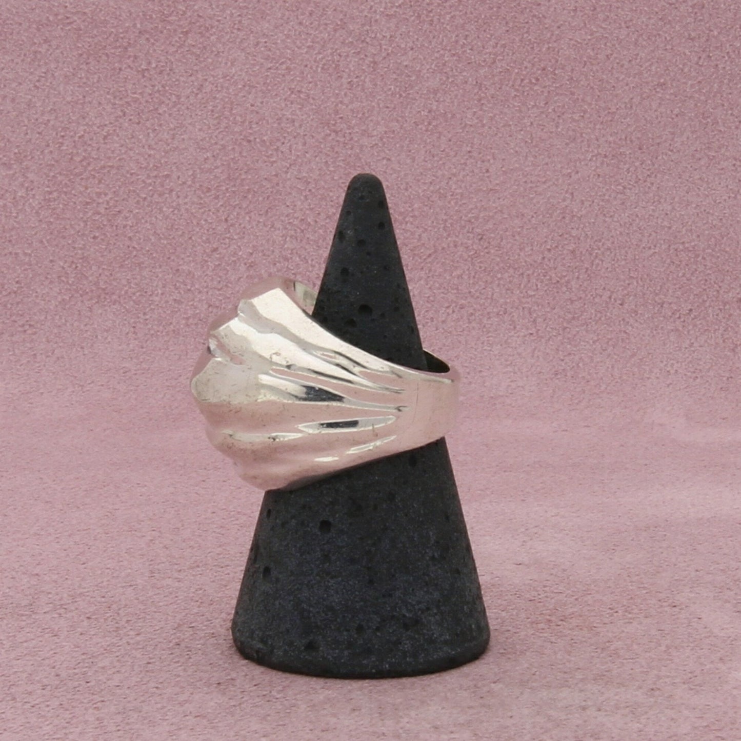 sterling silver vintage hammered dome ring size 6.75
