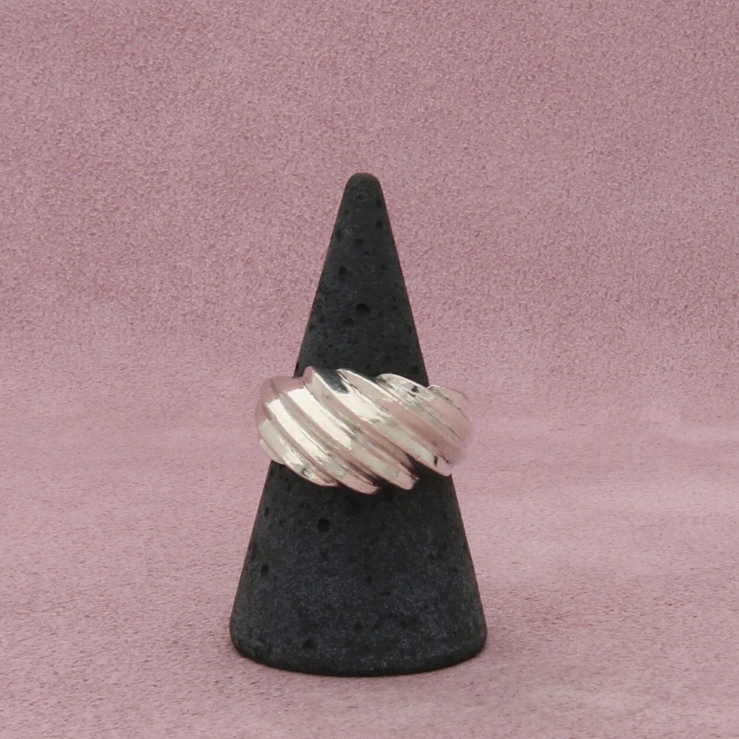 sterling silver vintage scalloped dome ring size 8