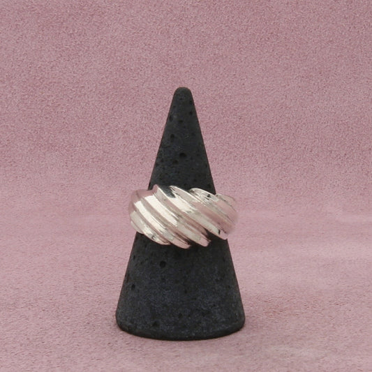 sterling silver vintage scalloped dome ring size 8