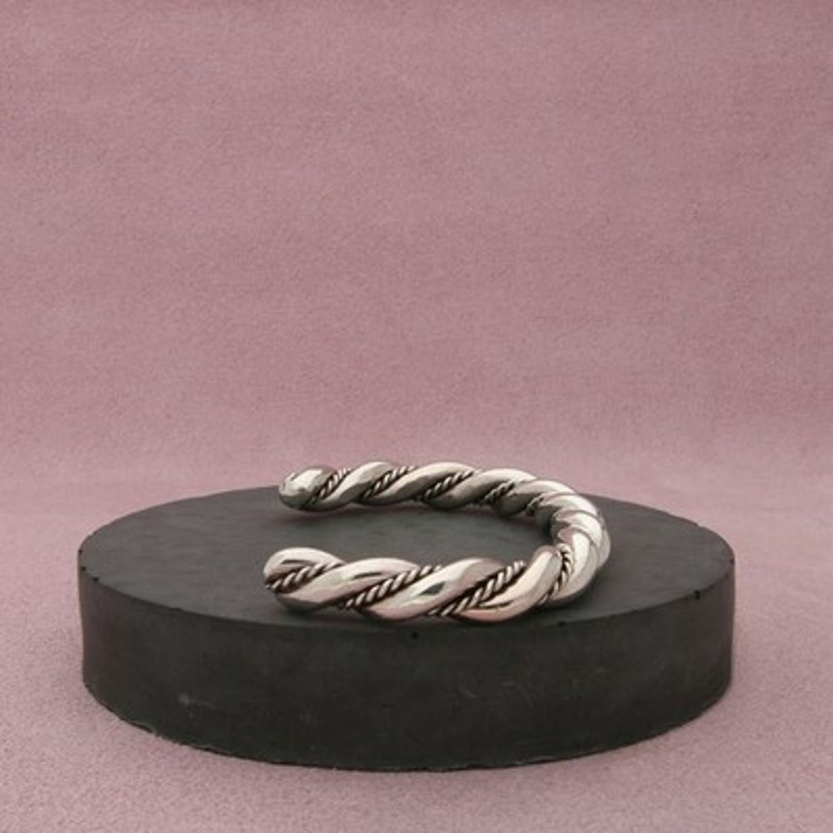 Navajo Sterling Silver Vintage Twisted Rope Detail Cuff Bracelet Size 6.5in
