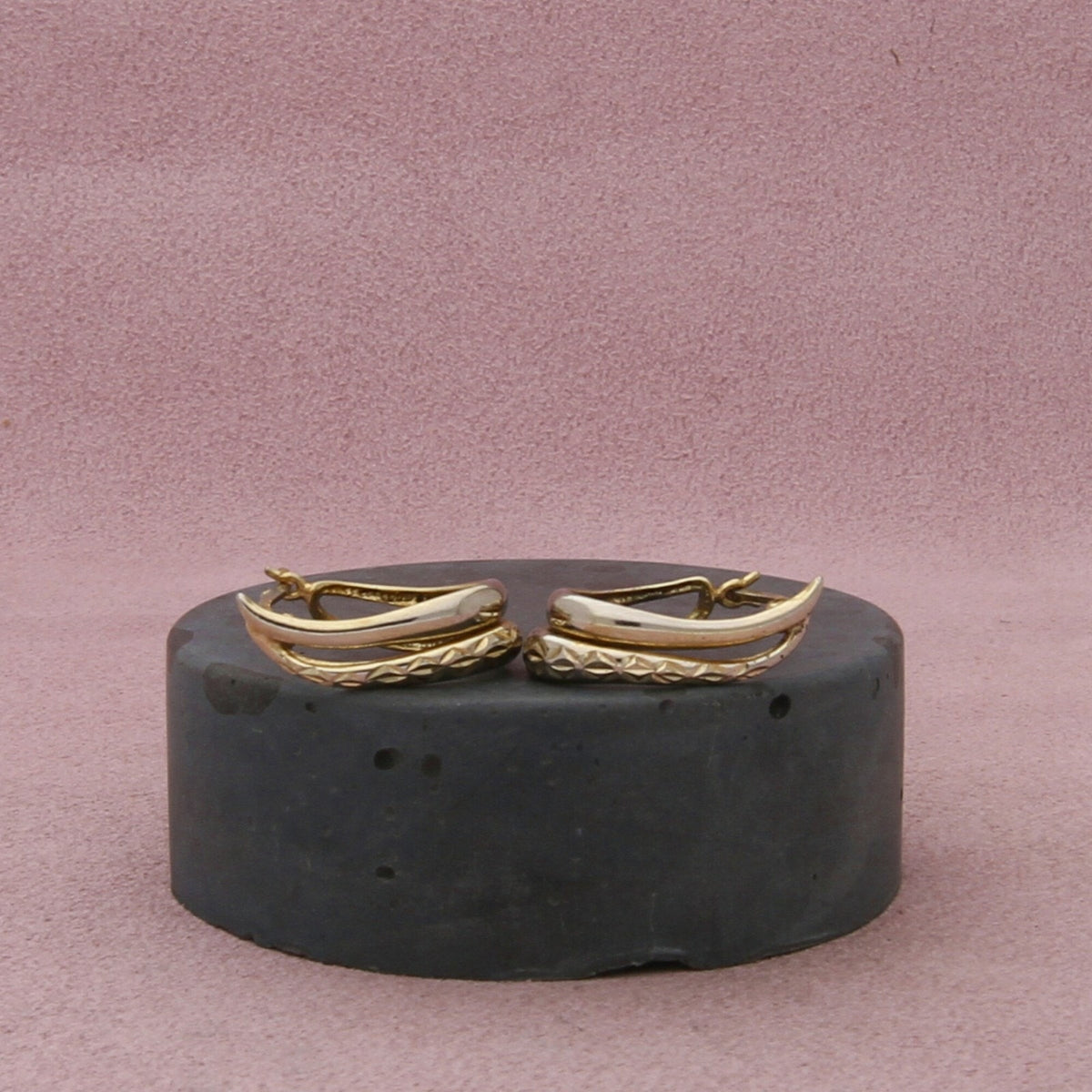 sterling silver diamond-cut huggie earrings