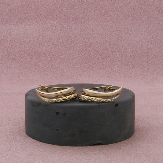 sterling silver diamond-cut huggie earrings