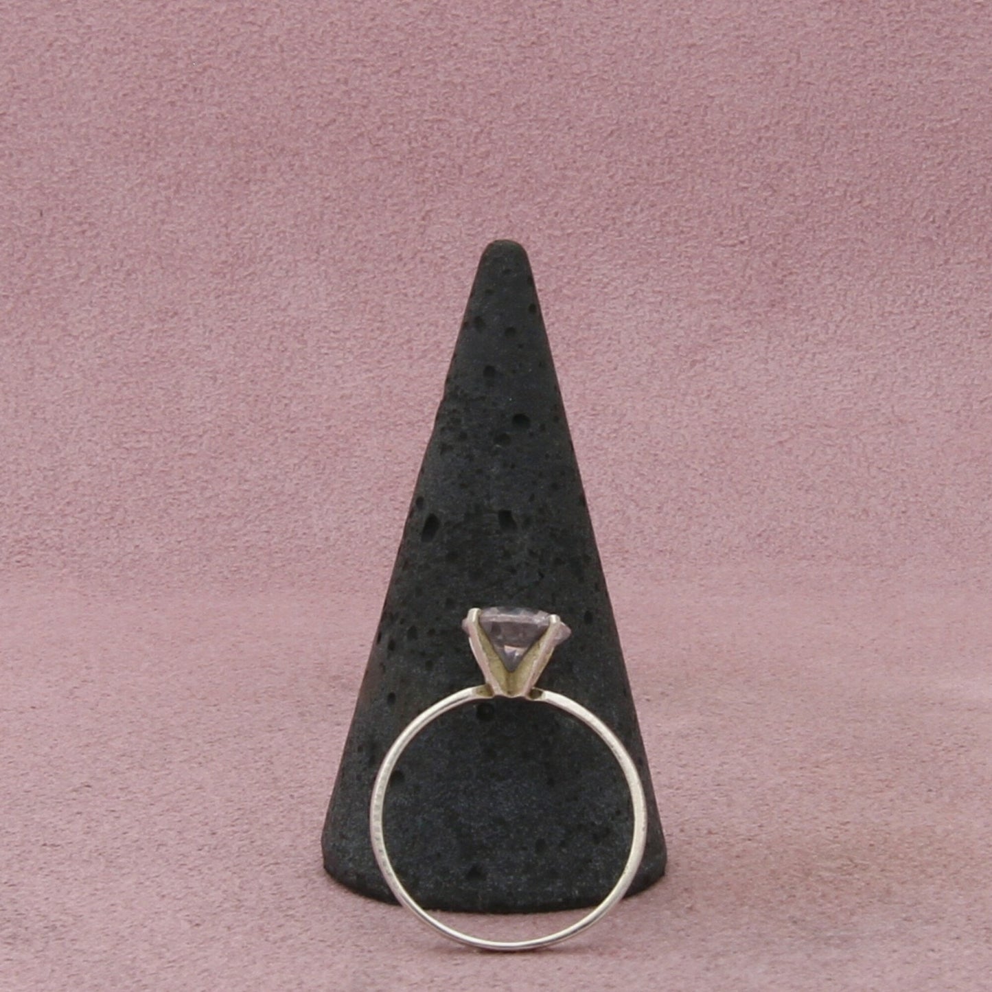 sterling silver round-cut cz solitaire ring size 7.5