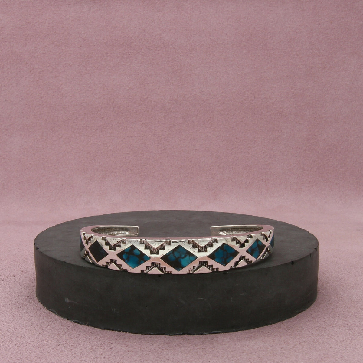 navajo sterling silver vintage signed crushed turquoise cuff bracelet size 6in