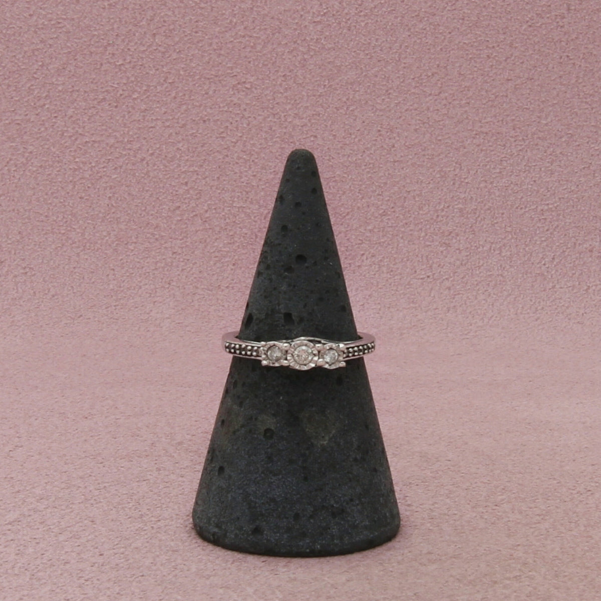 Zales Sterling Silver Diamond Three Stone Beaded Shoulders Ring Size 5.75