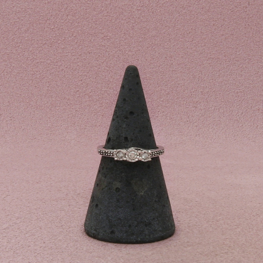 Zales Sterling Silver Diamond Three Stone Beaded Shoulders Ring Size 5.75