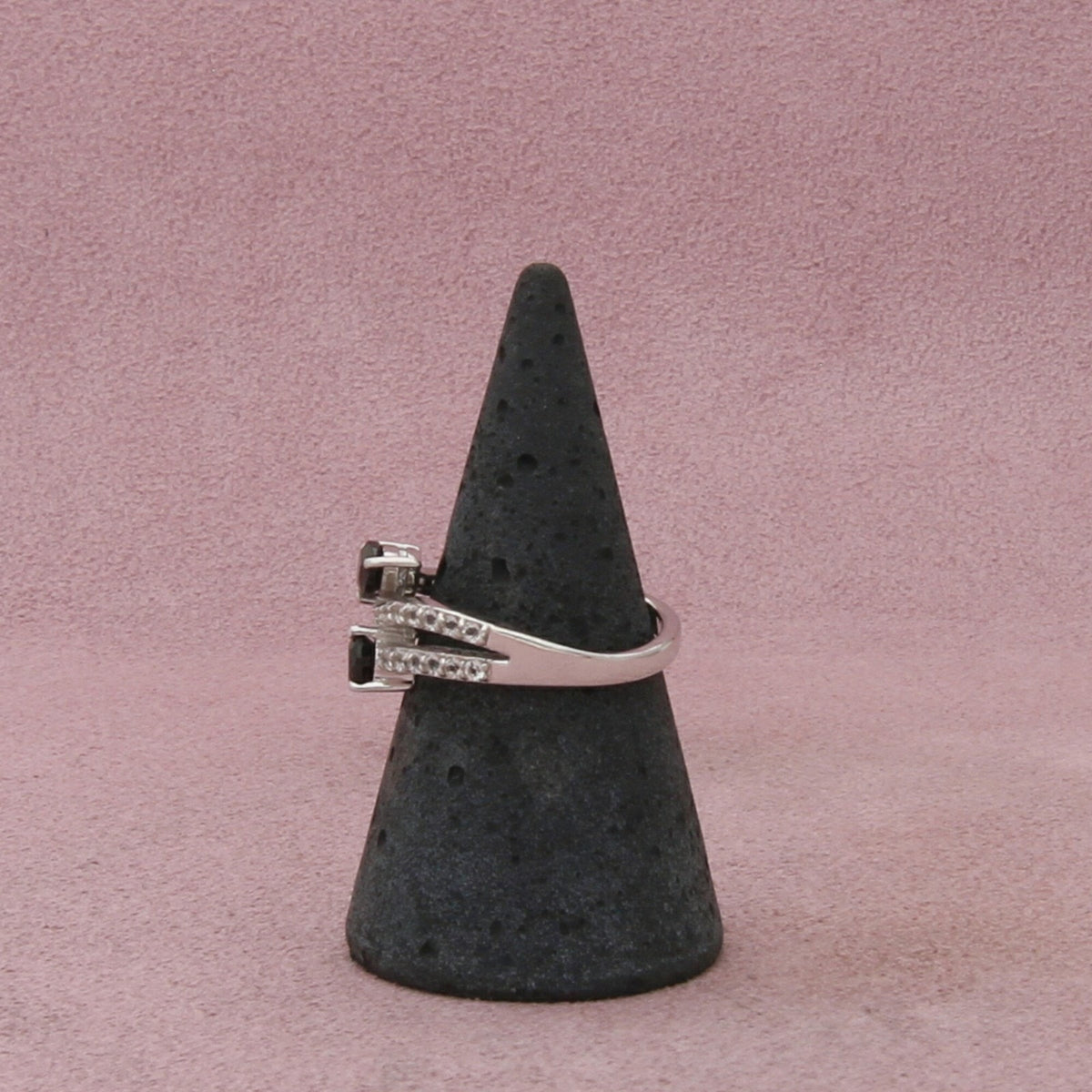 sterling silver black toumaline & white topaz ring size 7