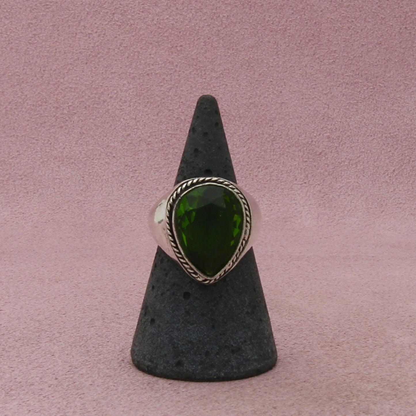 sterling silver braided pear-cut green cz ring size 7