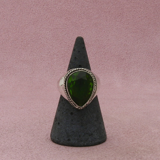 sterling silver braided pear-cut green cz ring size 7