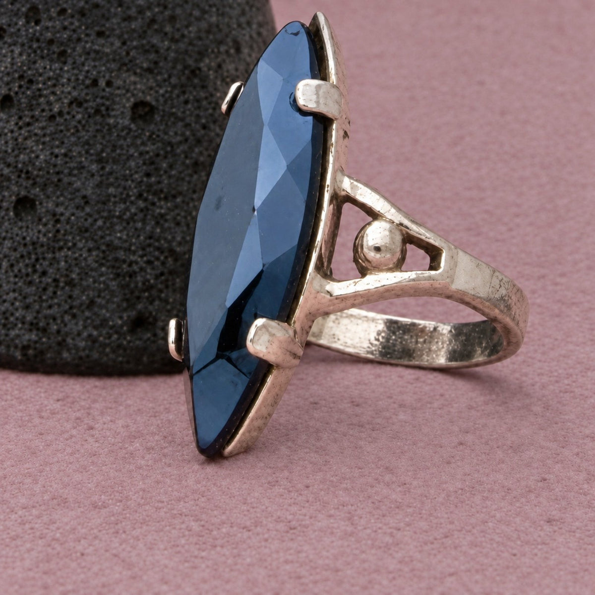 Sterling Silver Vintage Art Deco Faceted Blue Stone Elongated Ring Size 3.5