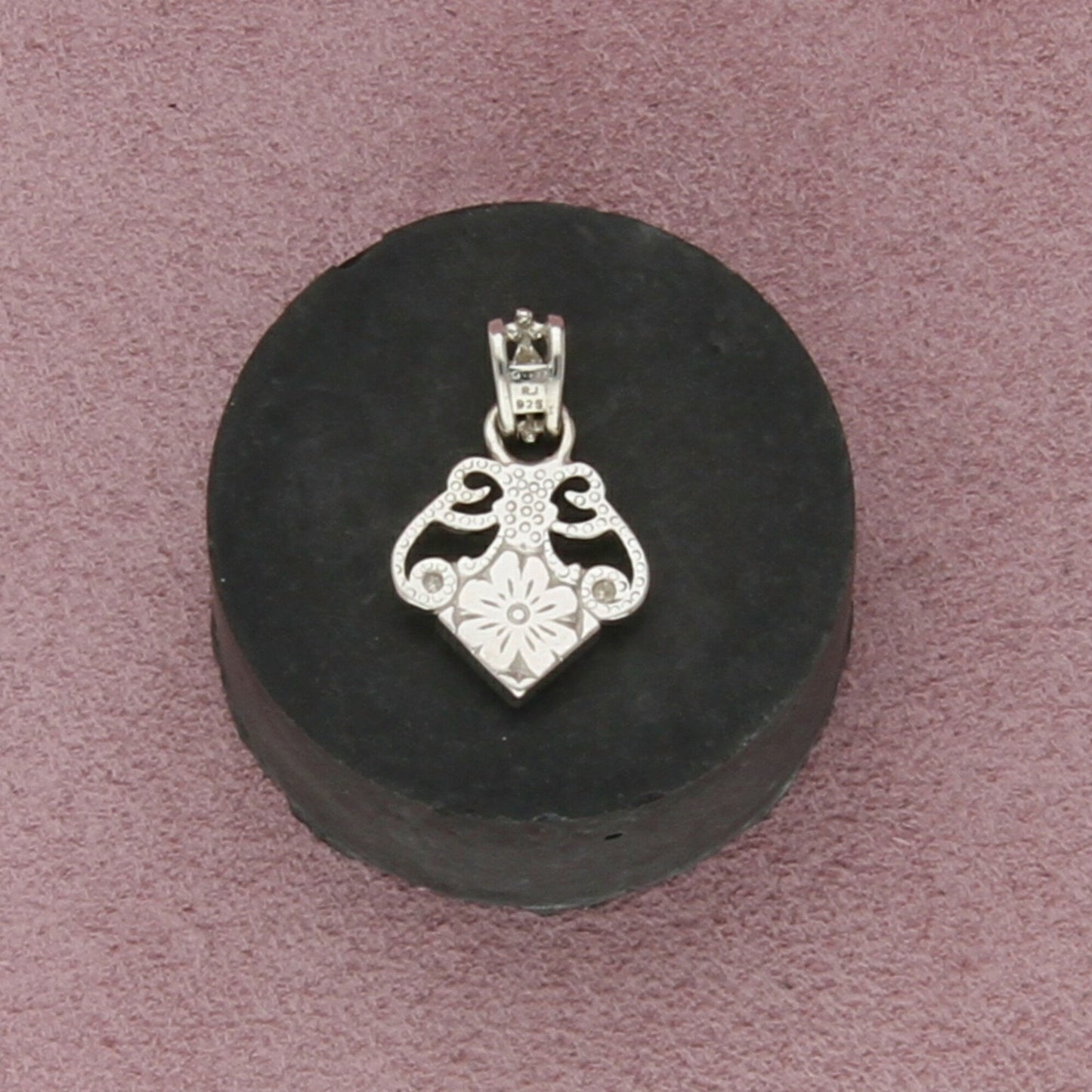sterling silver onyx scroll pendant