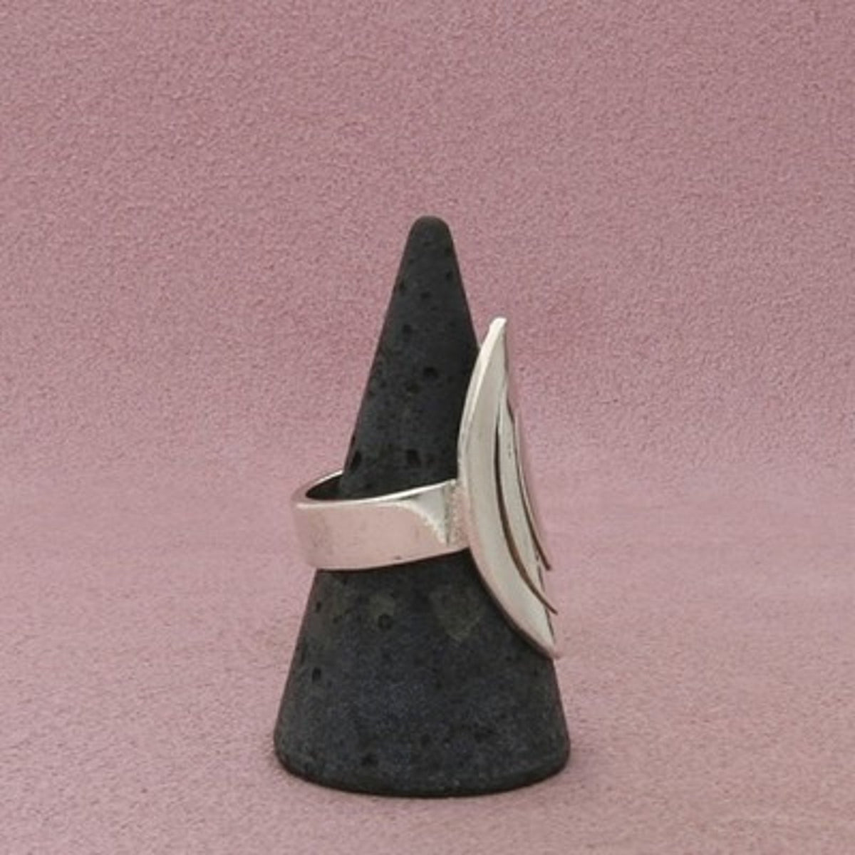Sterling Silver Vintage Oval Spiral Ring Size 8.5