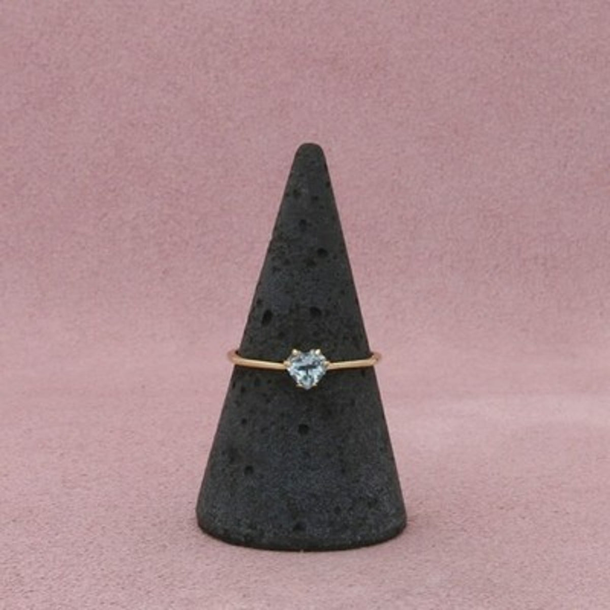 Bony Levy 14K Yellow Gold Blue Topaz Heart Ring Size 7.5