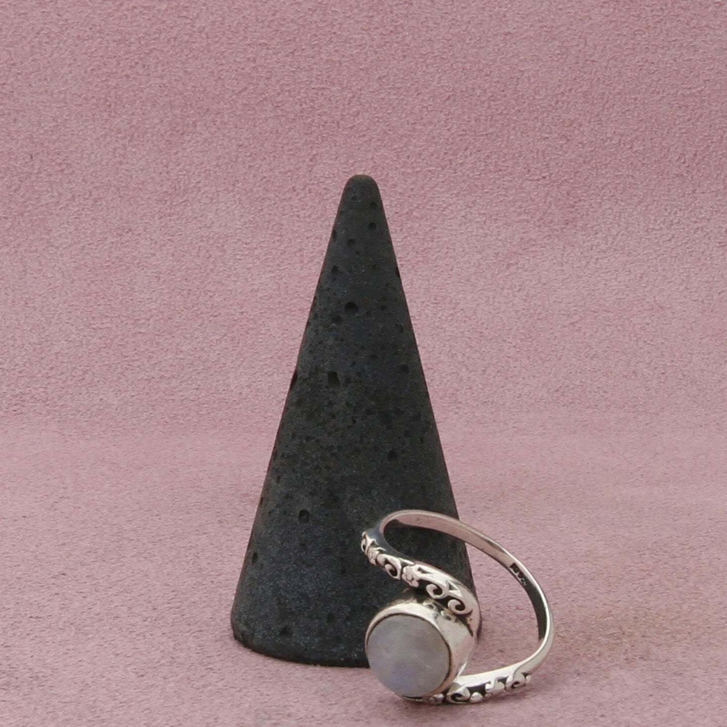 sterling silver moonstone cabochon ring size 9