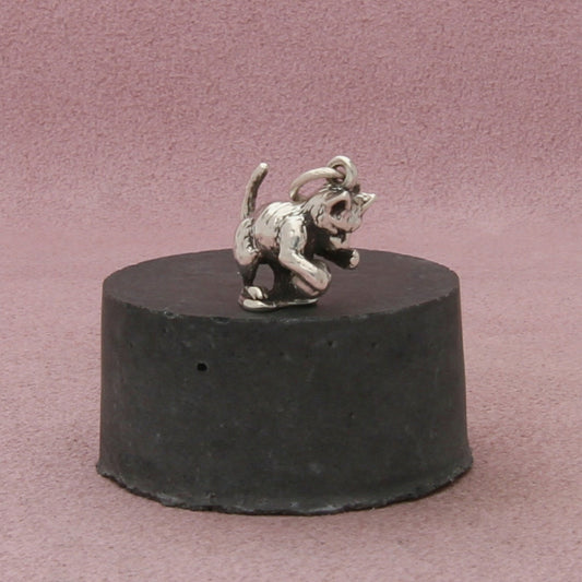 sterling silver vintage 3d kitten cat playing charm pendant