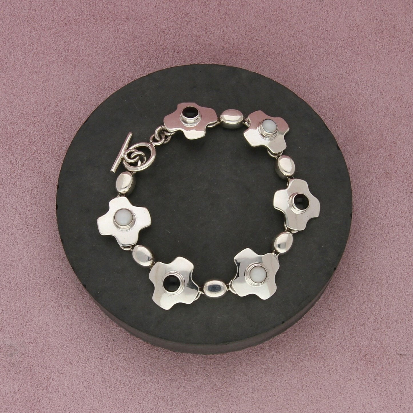 sterling silver black & white beaded cross toggle bracelet size 7in