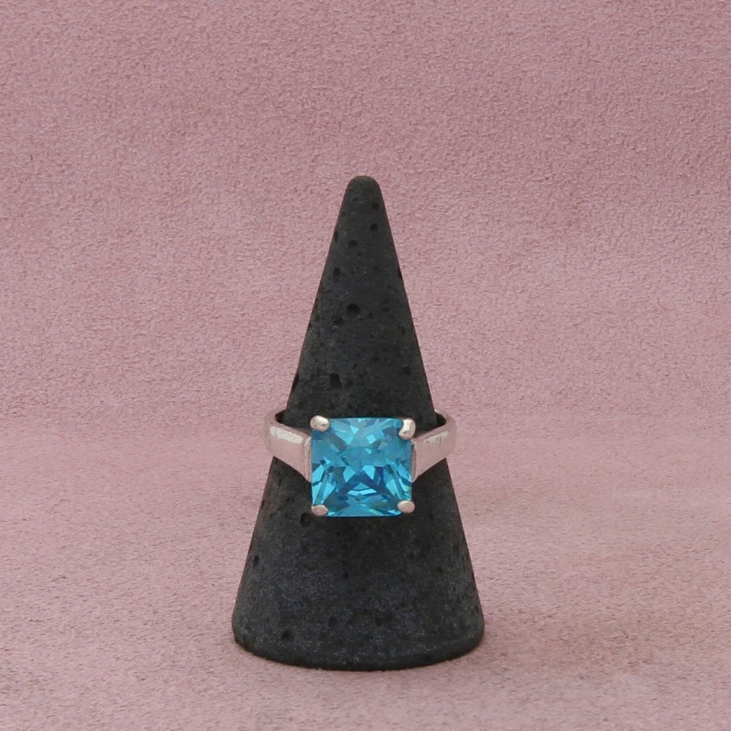 sterling silver blue cz solitaire ring size 7.75