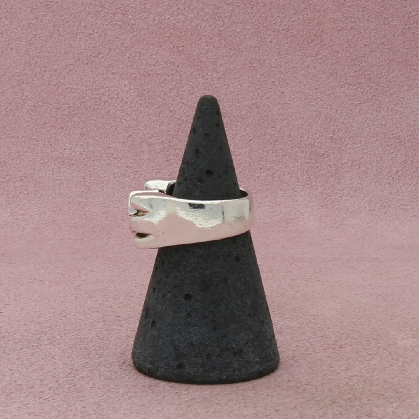 sterling silver oval-cut cz scalloped ring size 5