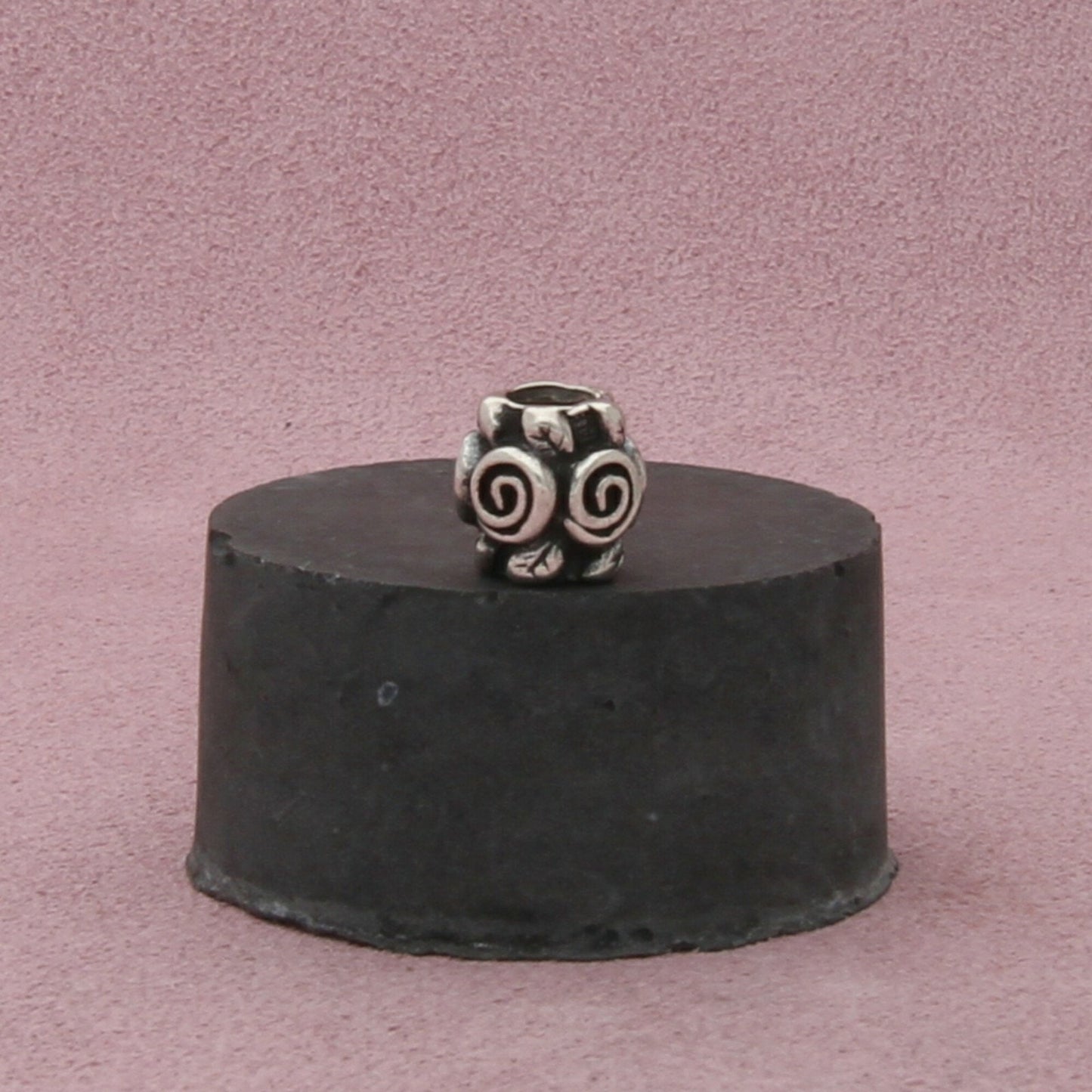 pandora sterling silver rose leaf bead charm pendant