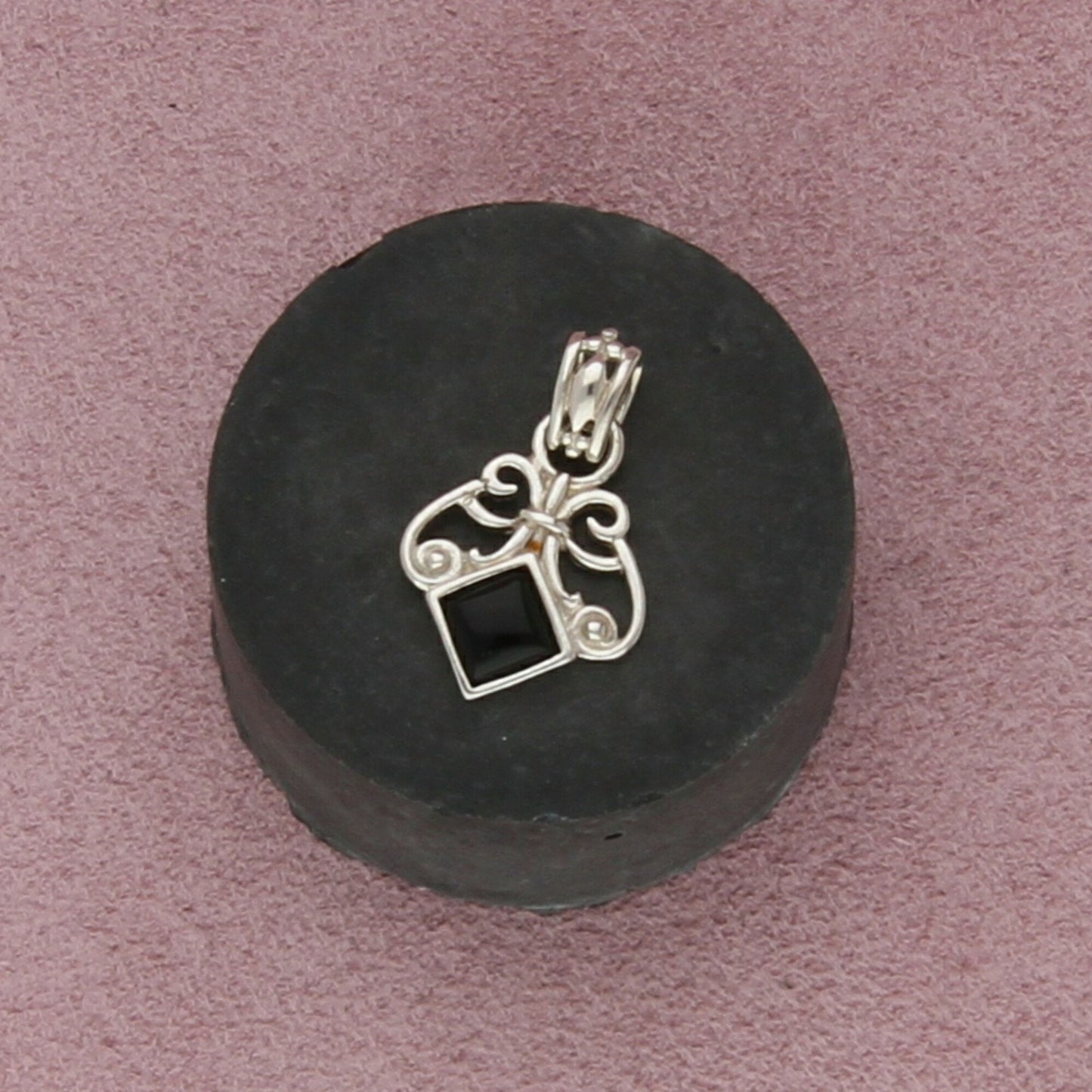 sterling silver onyx scroll pendant
