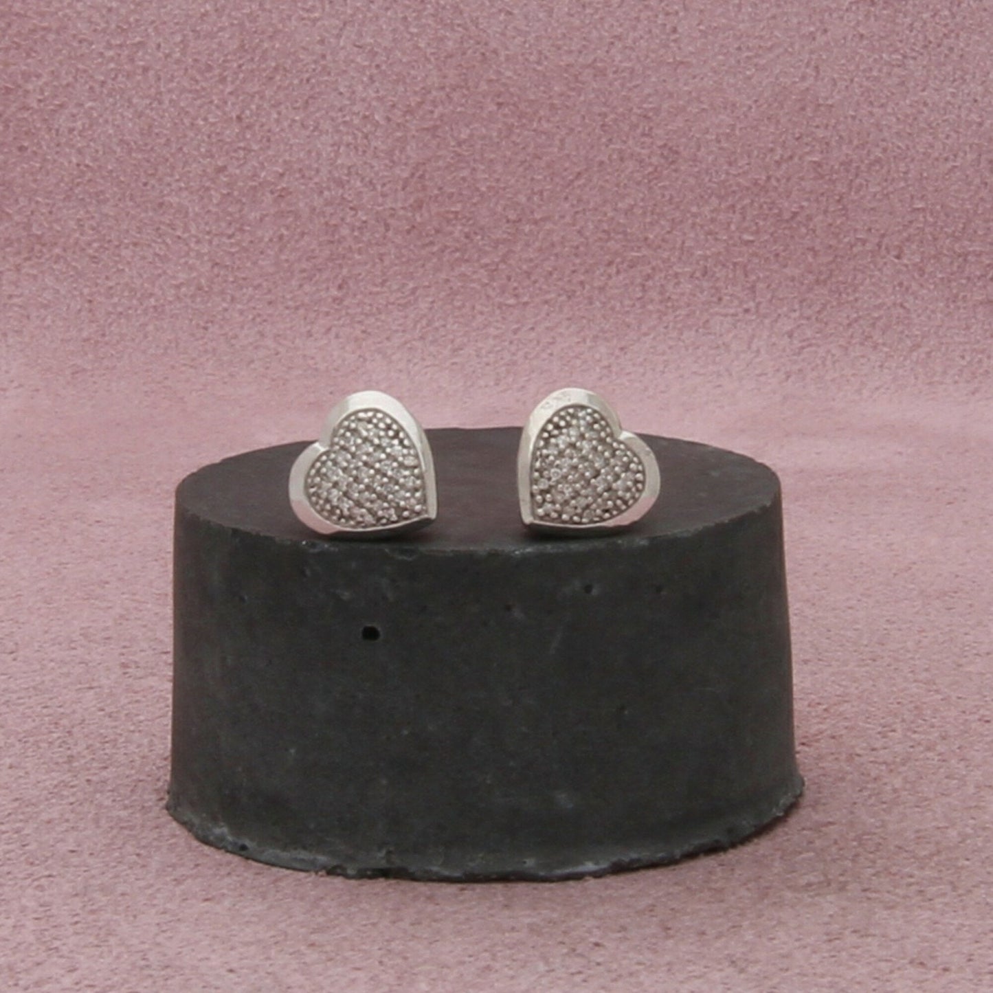 zales sterling silver pave diamond heart stud earrings